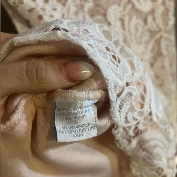 White lace mini dress - Picture 7 of 8